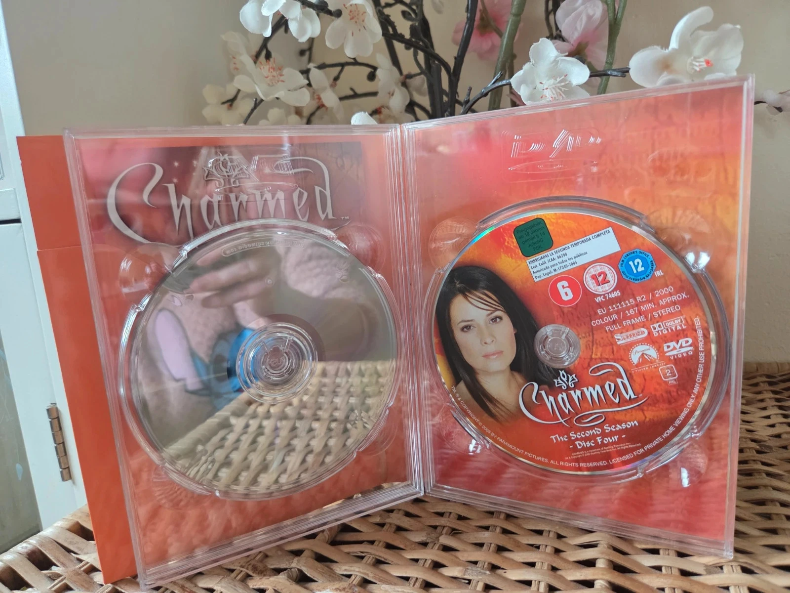 ❤️Coffret Charmed saison 2 complet – photo 8